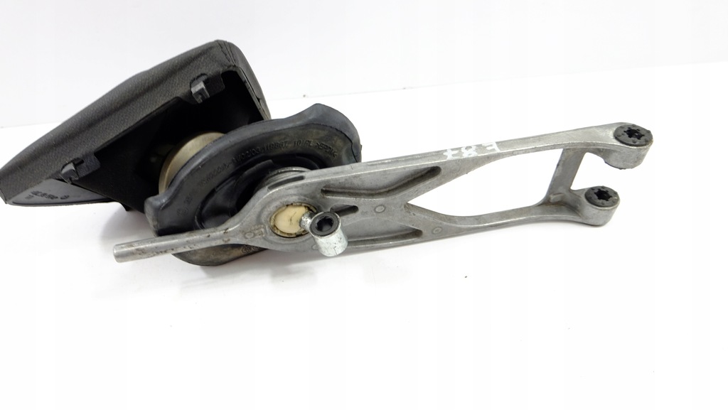 фото №11, Bmw 1 e87 2.0 домкрат переключения передач 6b