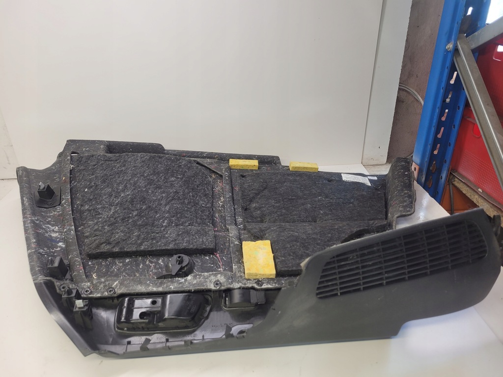 фото №5, Обшивка багажника левый audi q5 8r 8r0863879c