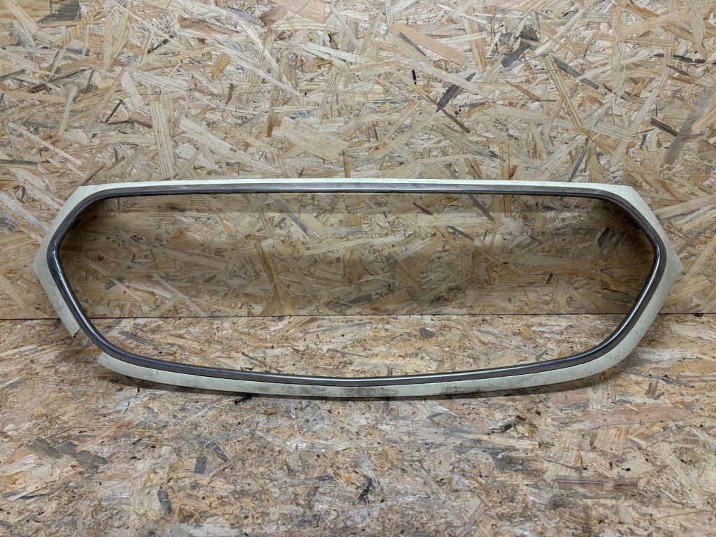 Купити Mercedes e klasa w214 рамка решітка хром a2148881000 решітка радіатора