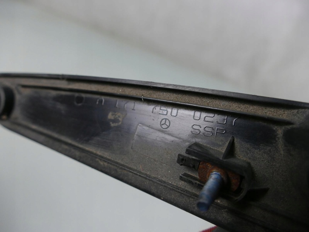 фото №4, Mercedes slk r171 cabrio молдинг захист замка ручка кришки