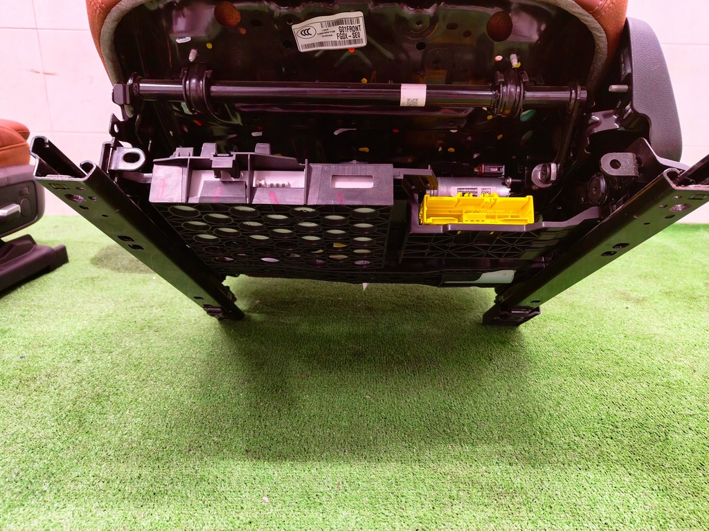 фото №6, Bmw x4 g02 lci середина обивка сиденья туннель заднее сиденье обшивки кожа