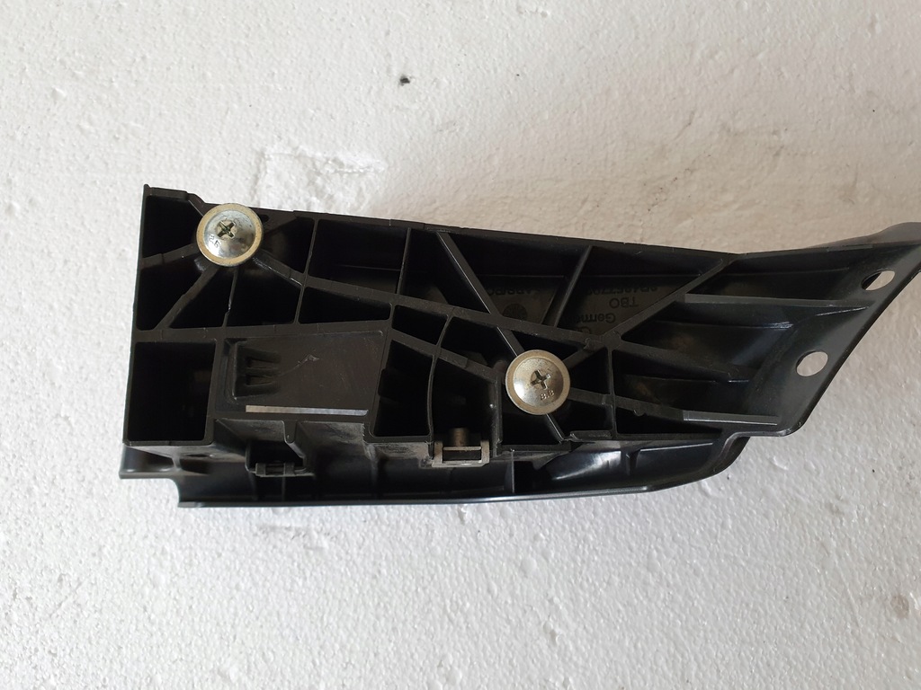 фото №4, Напрямна поперечина права задня audi a3 8p 2008 rok