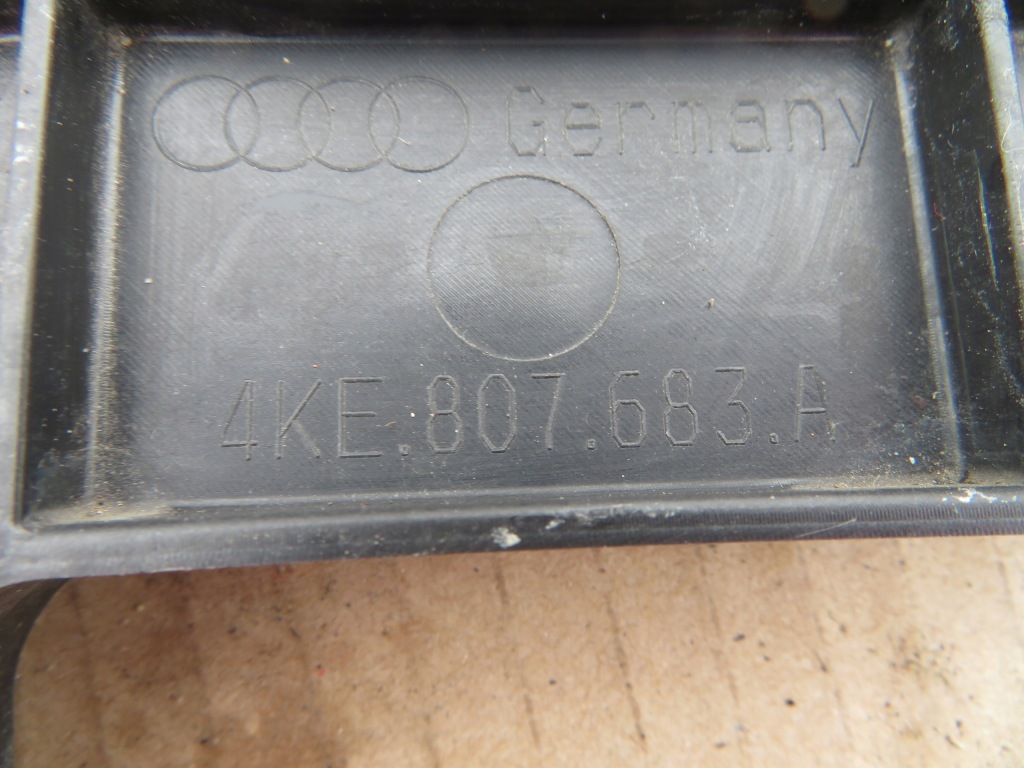 фото №12, Audi q4 e-tron решётка радиатора решётка бампера перед 4ke807683a