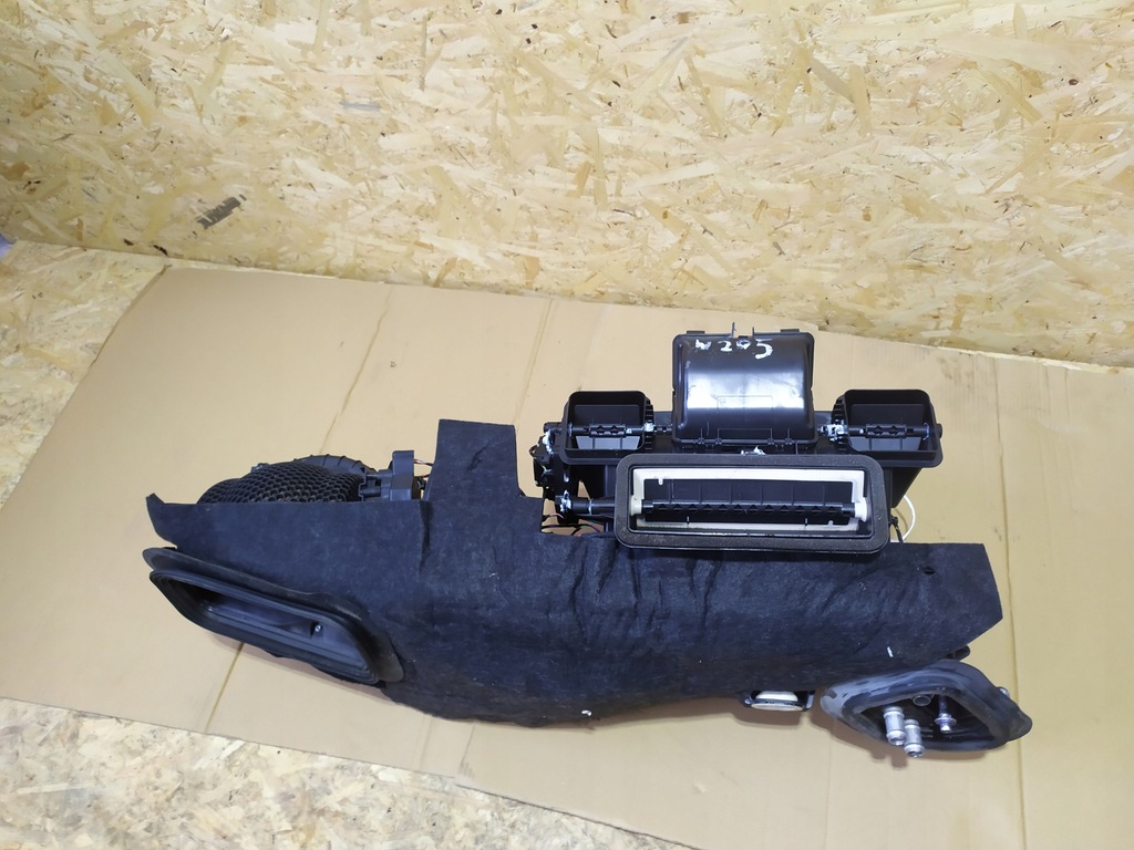 фото №1, Отопитель w205 mercedes