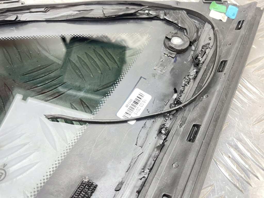 фото №11, Bmw f36 стекло кузовная треугольник левый задняя