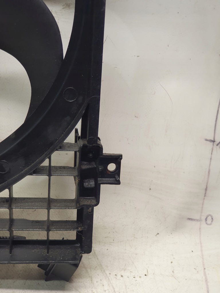 фото №16, Вентилятор радиатора корпус оригинальный номер 1j0121207d audi a3 8l 1.8 125km 97r.