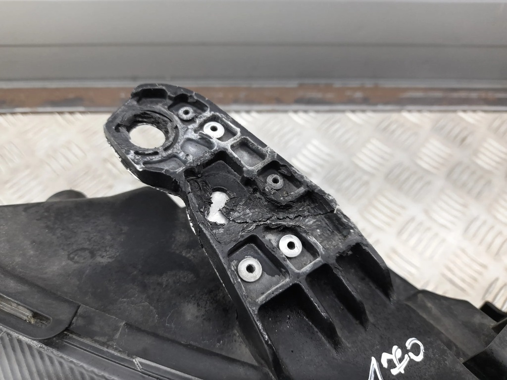 фото №13, Chrysler pacifica 68228944ac права лампи передні