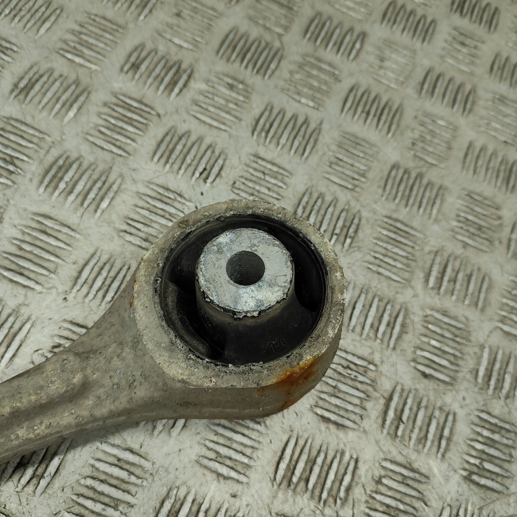 фото №6, Tesla model x 2018 правая сторона нижний рычаг передний