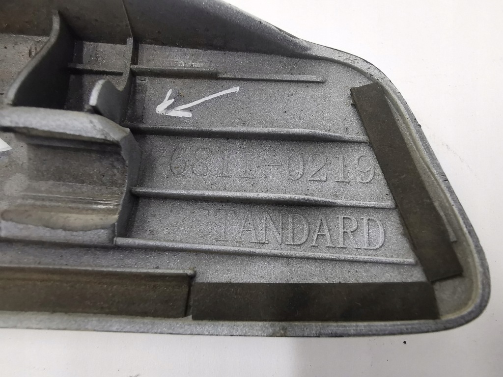 Купити Молдинг накладка кришки багажника toyota corolla e15 / 6811-02330