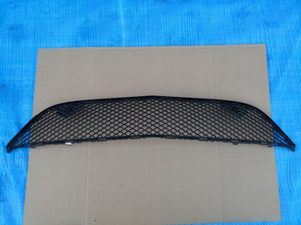 фото №1, Mercedes-benz оригинальный номер a2178850053 решётка бампера