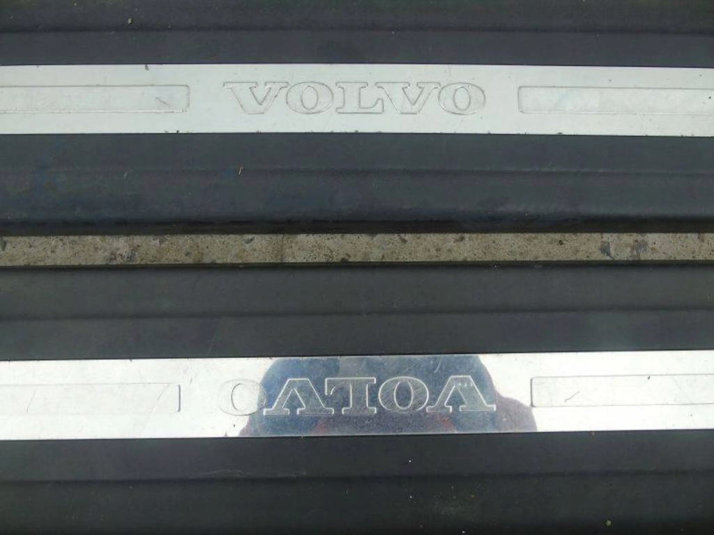 фото №4, Volvo c70 ii молдинг порог накладки kpl левая + правая