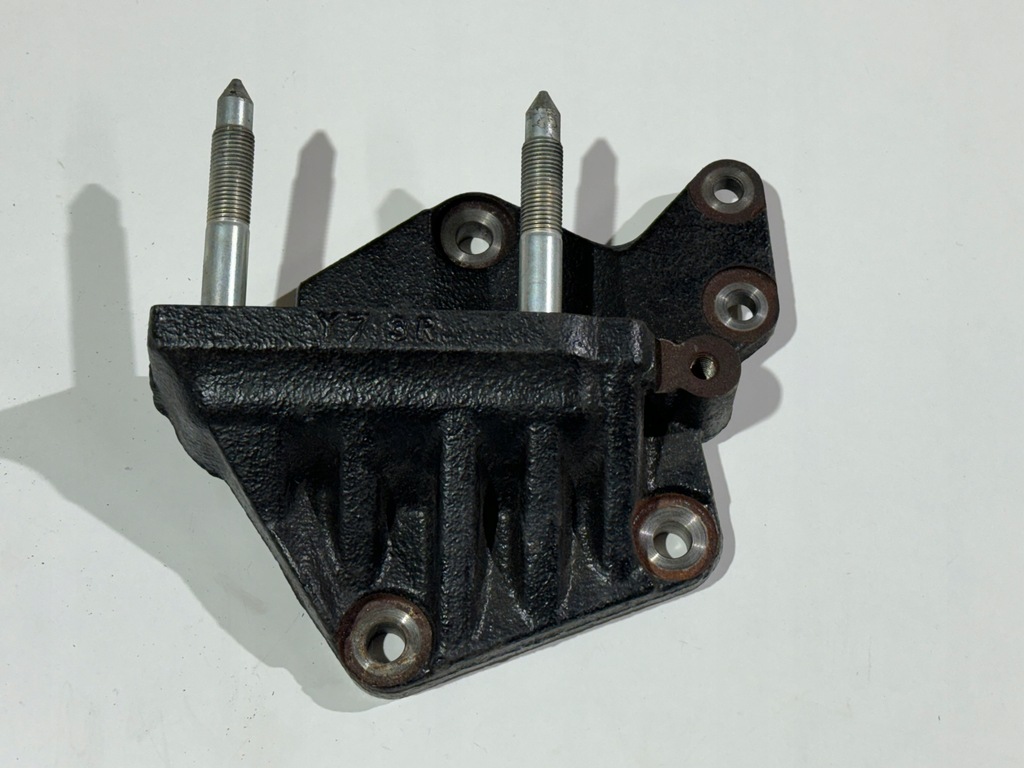 фото №1, Mitsubishi asx outlander 2.2d кронштейн двигуна 4n14