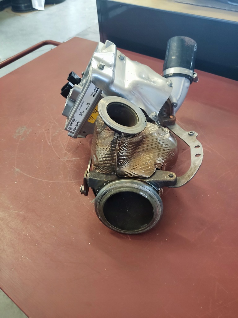 фото №13, Турбонагнетатель mercedes c-klasa amg w206 a1390901102