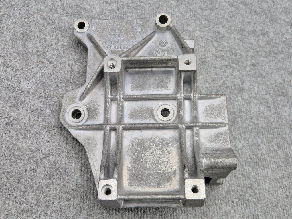 Audi vw 2.0 adr кронштейн кронштейн кронштейн компресор кондиціонера 058260885c Зі Шроту