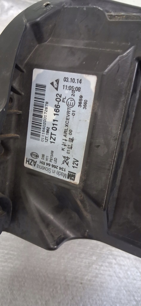 Opel insignia a рестайлінг  лампа права перед ксенон led європа 13426664 Ціна