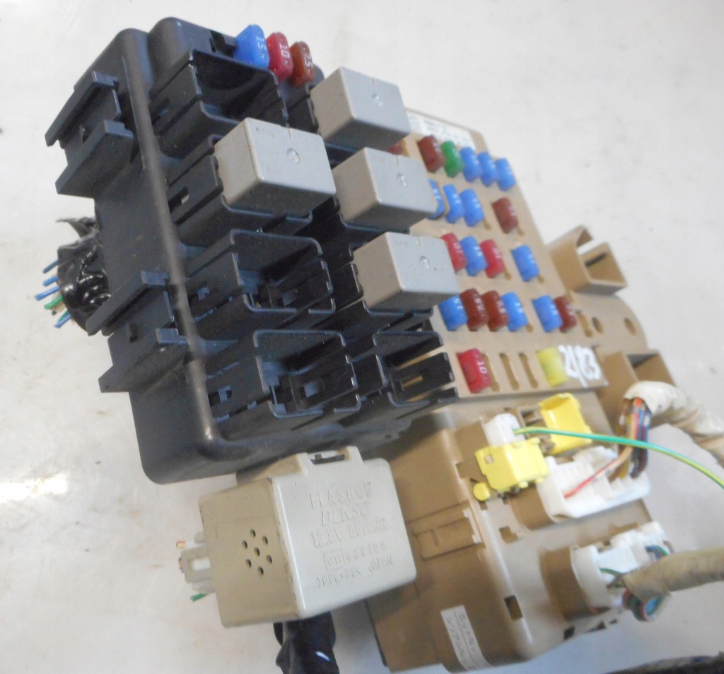 фото №3, Subaru forester iii коробка предохранителей