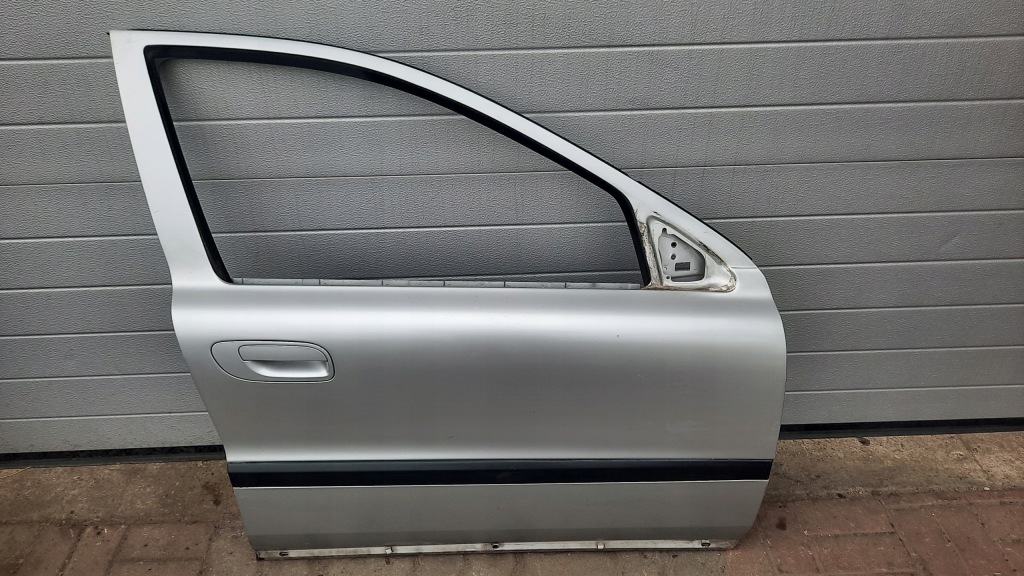 фото №1, Двері перед передні праве volvo s60 00-04r 426