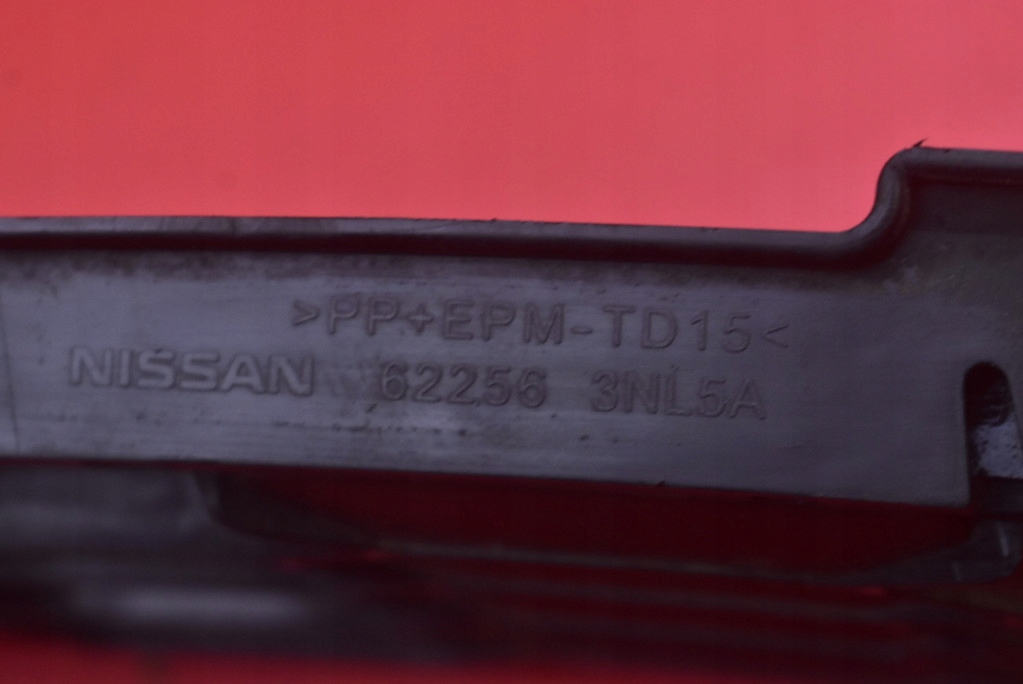 фото №8, Решётка бампера средняя 622563nl5a nissan leaf 1 i ze0 lift 10-17