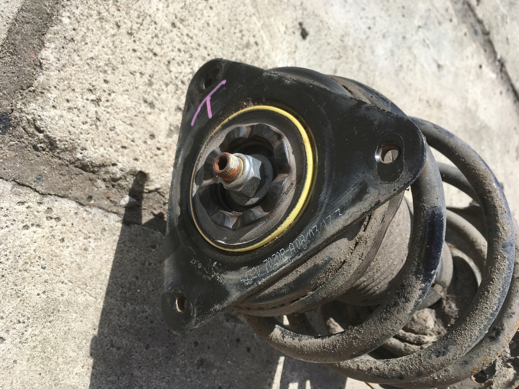 фото №3, Поворотный кулак амортизатор перед renault talisman kombi 1.6 dci