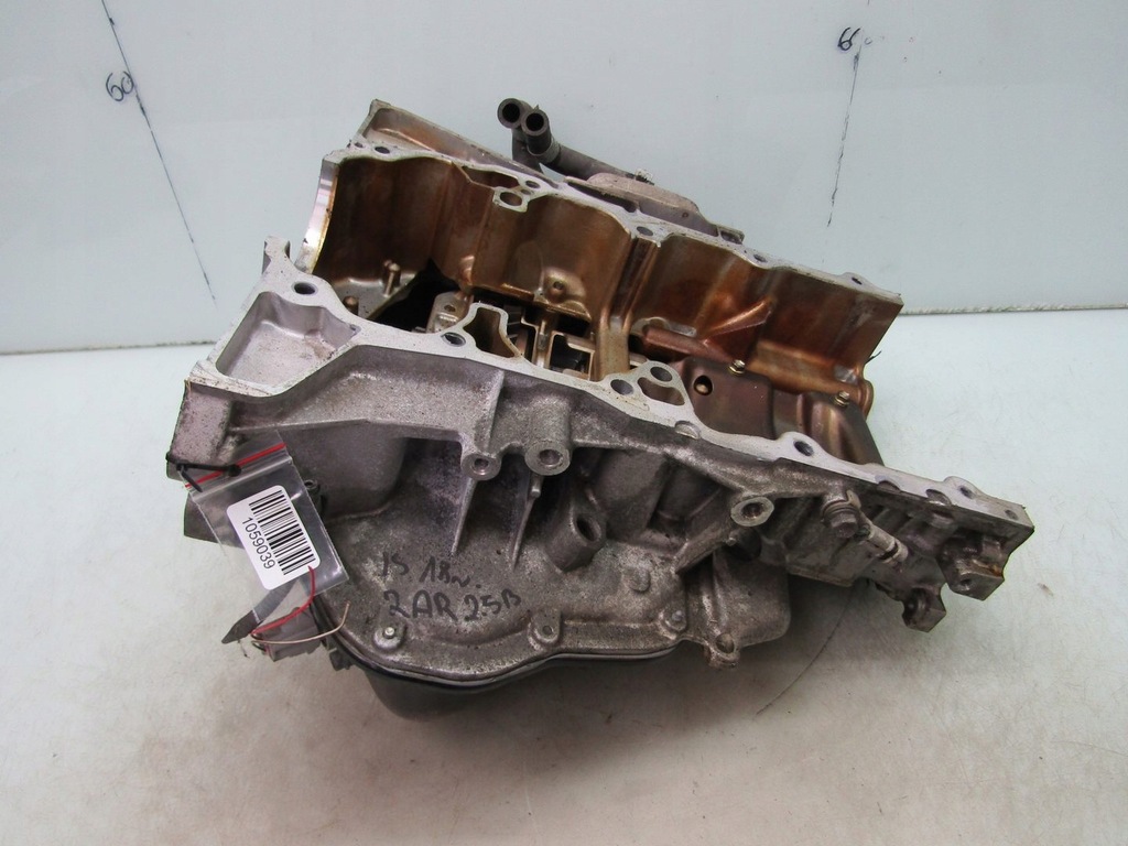 фото №1, Lexus is iii 2.5 300h 18r піддон масляна основа miaski масляний