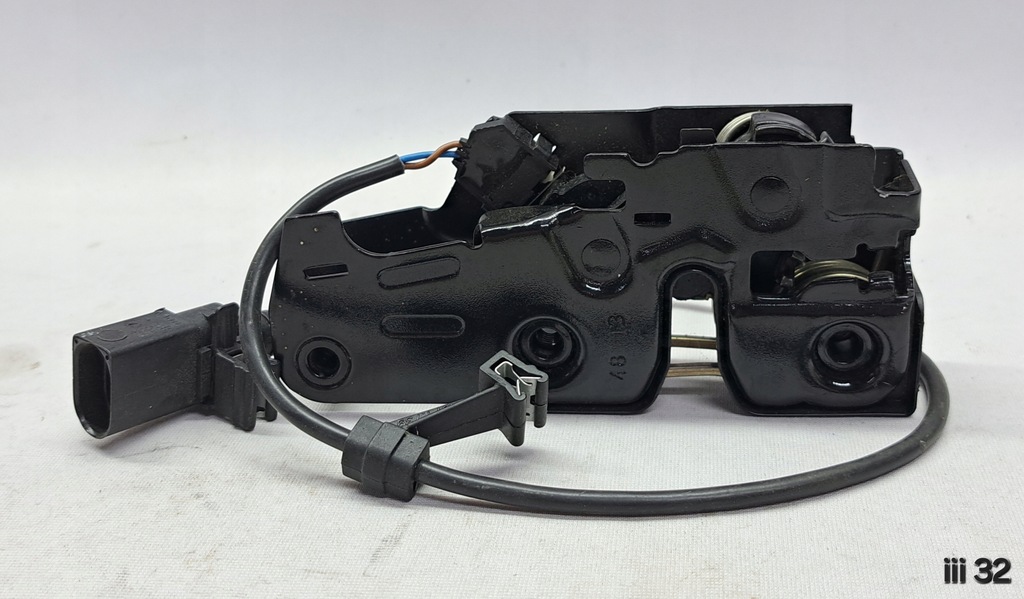 фото №1, Замок капот audi a4 b8, a5 8k0823509f