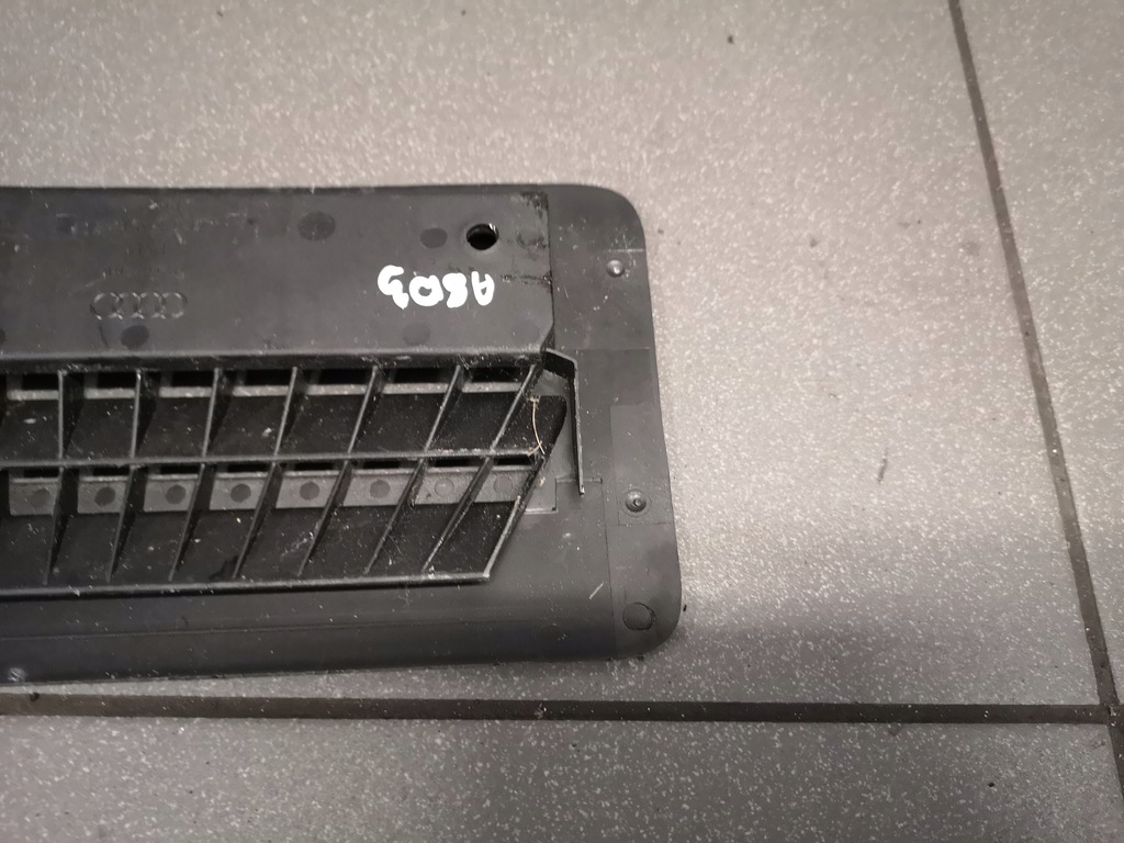 фото №6, Решітка обдув обшивка audi a8 d3 4e0819623