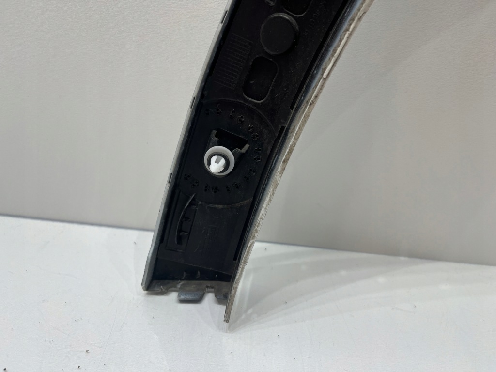 Bmw x1 u11 m-pakiet молдинг крыла задний  задняя правая 5a01688 Киев