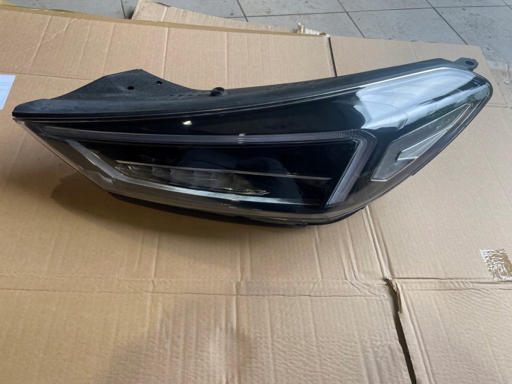 фото №1, Hyundai tucson ii iii lift full led лампа перед l 92101d7700 p 92102d7700