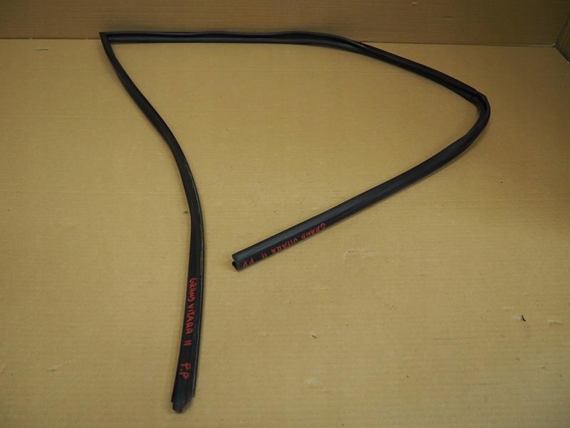 фото №1, Прокладка скло правий перед grand vitara ii 5d