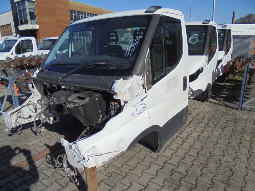 фото №3, Кабина iveco daily 2014- белый