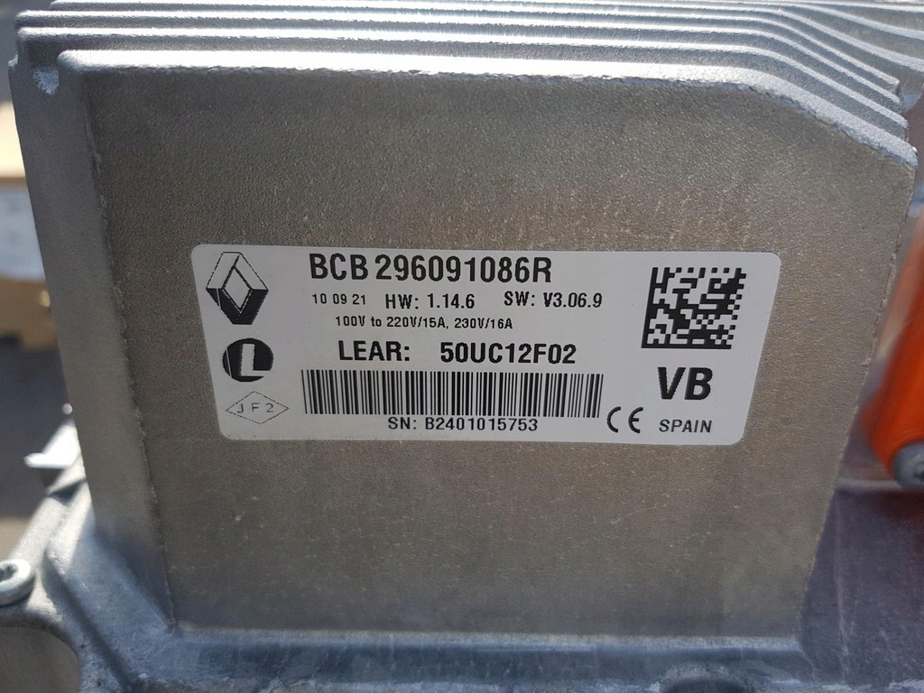 фото №2, Преобразователь напряжения nowa renault zoe 296091086r