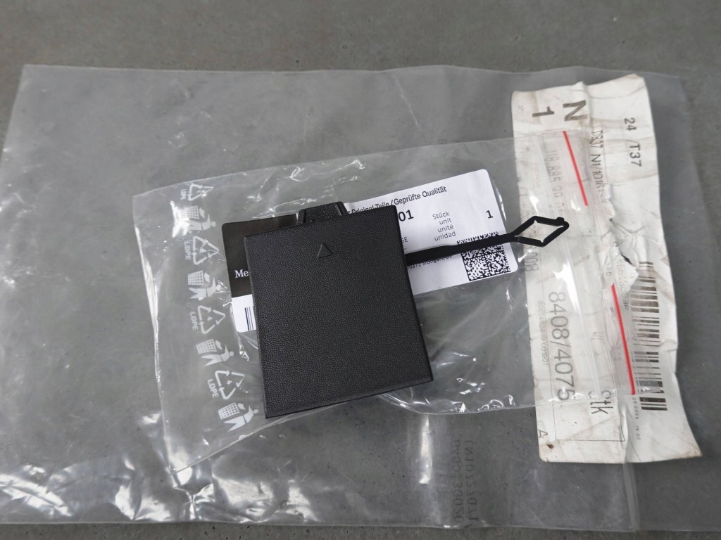 Купить Mercedes cla w118 x118 amg заглушка фаркоп бампера задняя новый оригинал