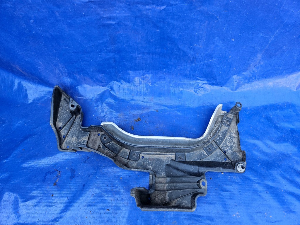 фото №1, Toyota prius iv 16- защита подвеска правый задняя 57627-47030