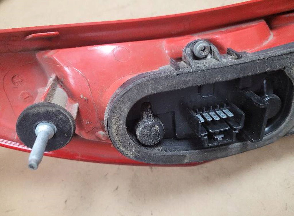 фото №5, Лампа левая задняя fiat punto