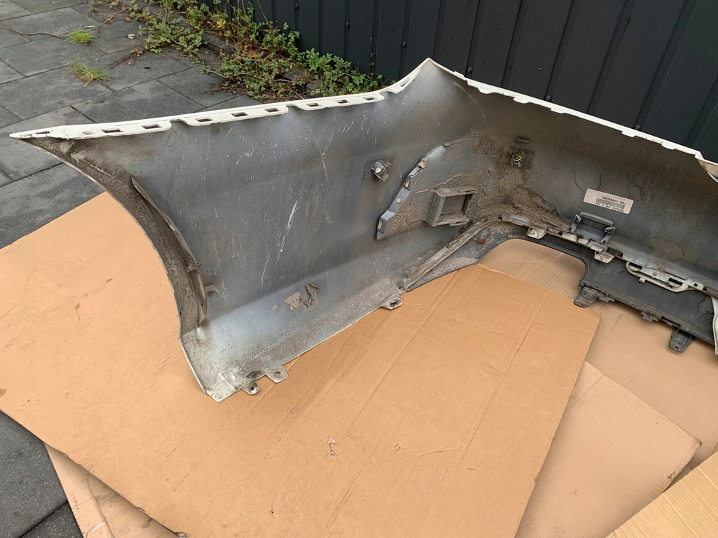 фото №12, Бампер задняя задний mercedes cls w218 c218 amg sedan lift 799 белый перламутр