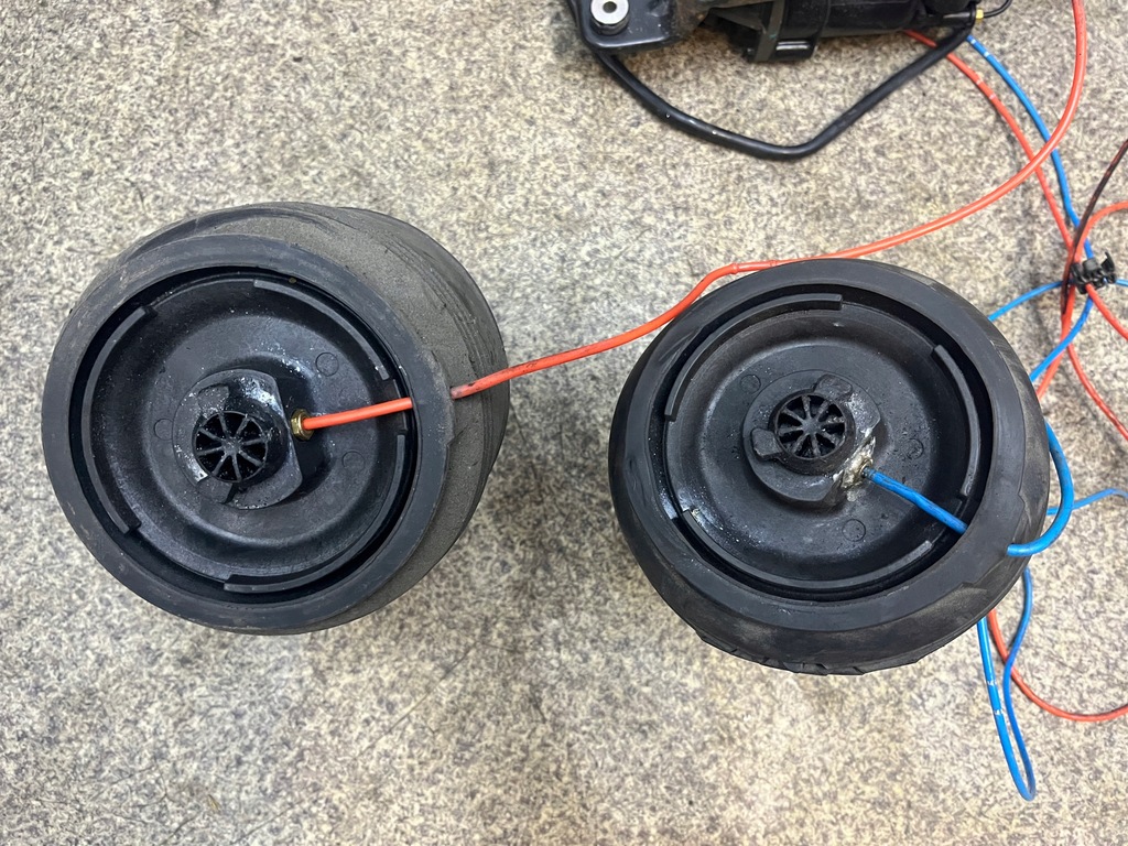 фото №7, Компрессор компрессор подушки безопасности пневморессоры подвеска задняя шланги bmw x5 e70 x6 e71