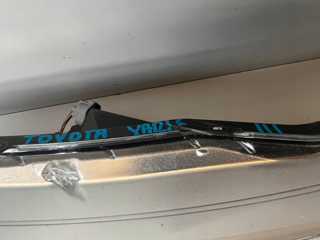 фото №7, Лампа передня права toyota yaris iii звичайна