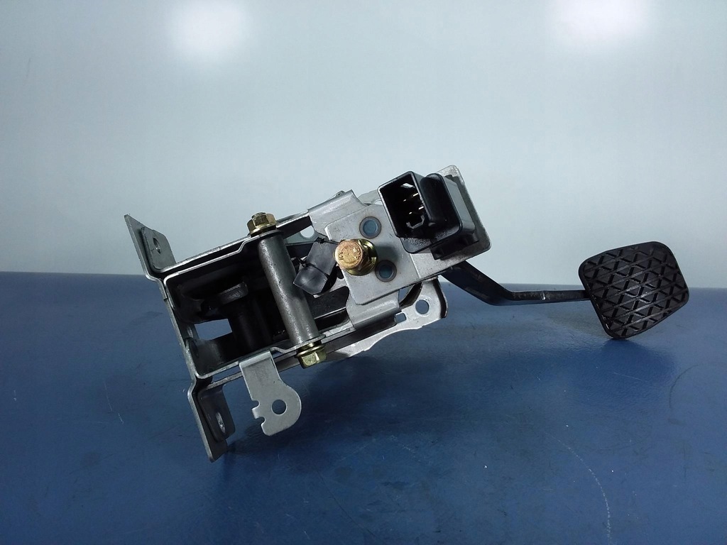 фото №4, Mazda 6 i gg педаль тормоза