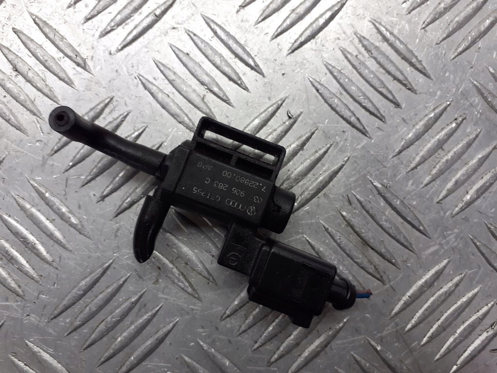 фото №1, Клапан вакуумa audi a3 8p 1.6 mpi 037906283c