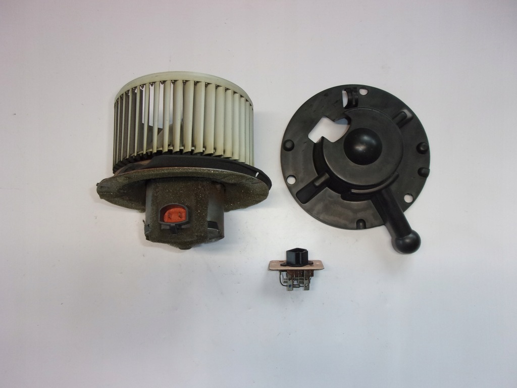 фото №1, Повітродувка повітря резистор mazda tribute i