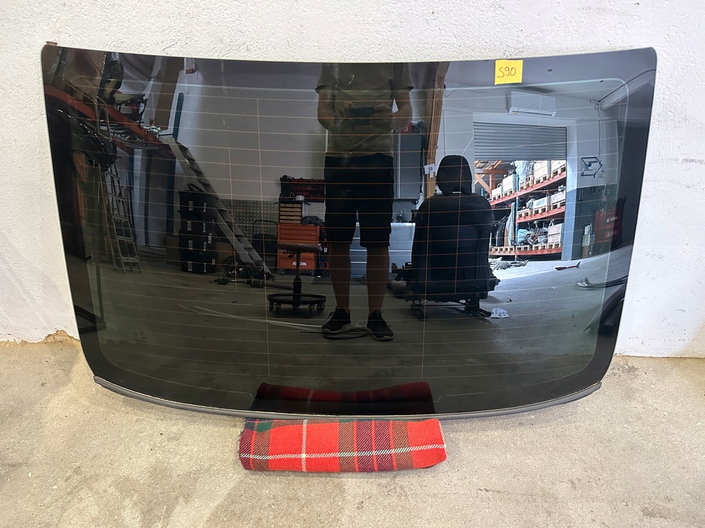 фото №1, Volvo s90 16-24 скло задня оригінальна