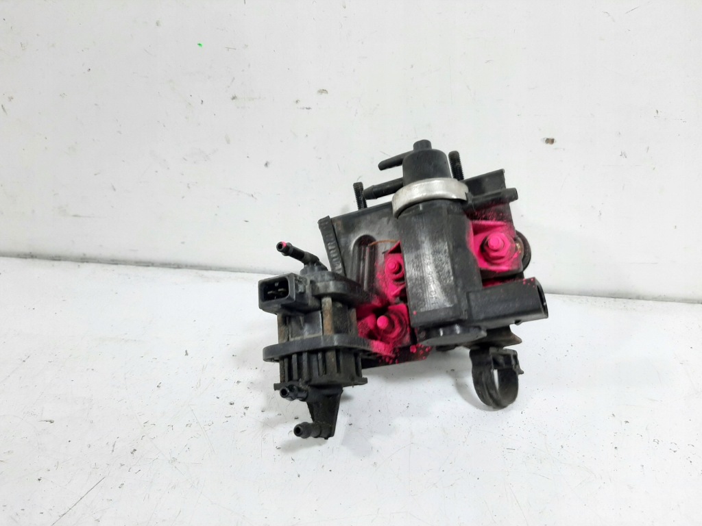 Vw lt35 2.5tdi 2003r клапан вакуумa 701906283 Киев