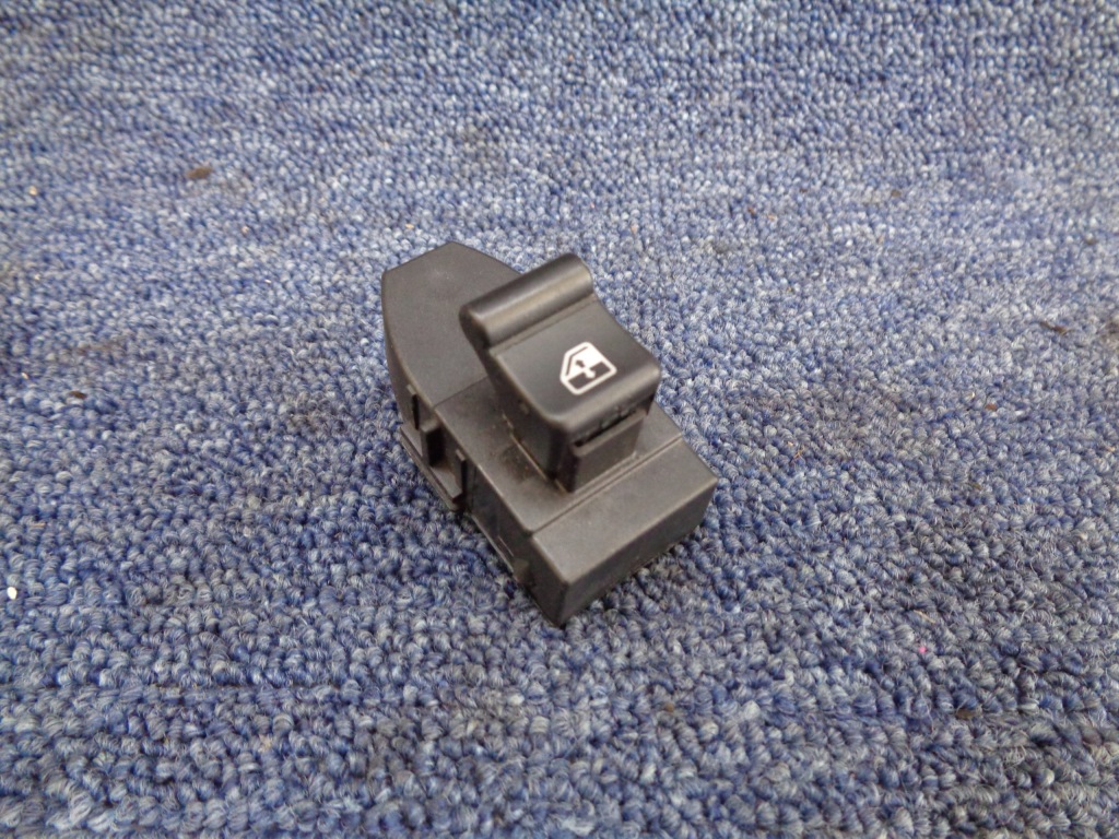 фото №1, Перемикач скло 71744265 alfa romeo 159 2005-2011r.