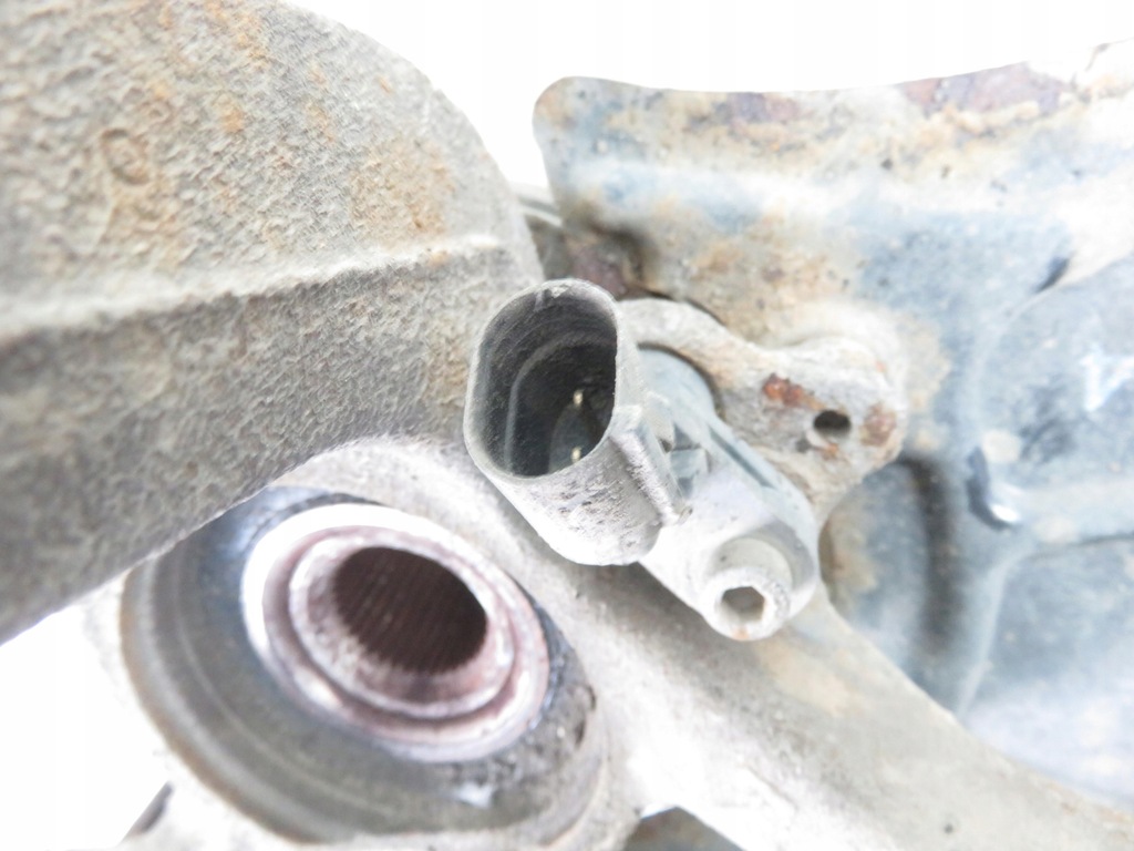 фото №5, Поворотный кулак ступица передняя правая audi a3 8l 1.8 b