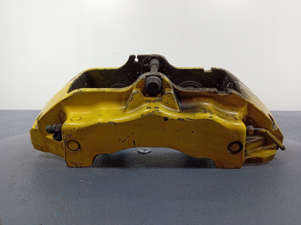 фото №1, Audi q7 4l 4.2 tdi суппорт перед правый brembo 18zl