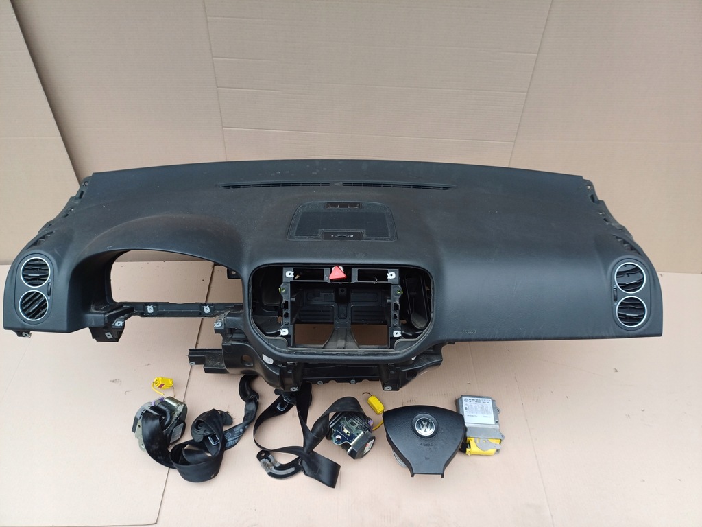 фото №1, Панель приладів консоль vw golf 5 plus комплектна