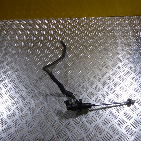 Alfa romeo giulietta помпа сцепления 00552429000 Цена