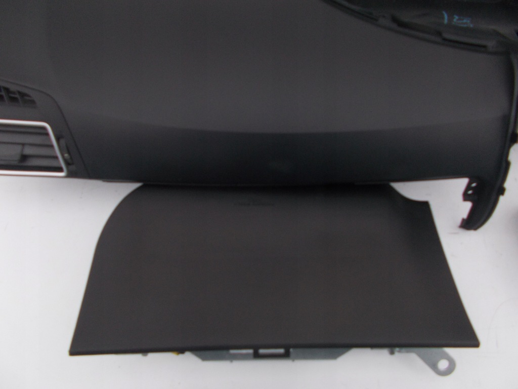 фото №6, Консоль панель приладів подушки безпеки ремені подушка безпеки toyota verso 2013 - 2018