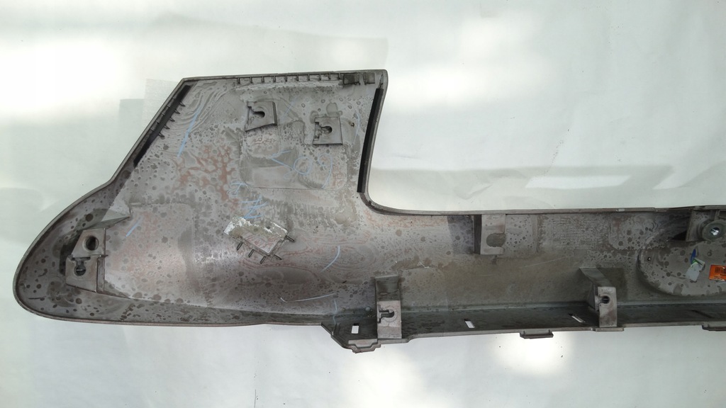 фото №8, Toyota c-hr 2016- накладка накладка крышки задний багажника 76811-f4010