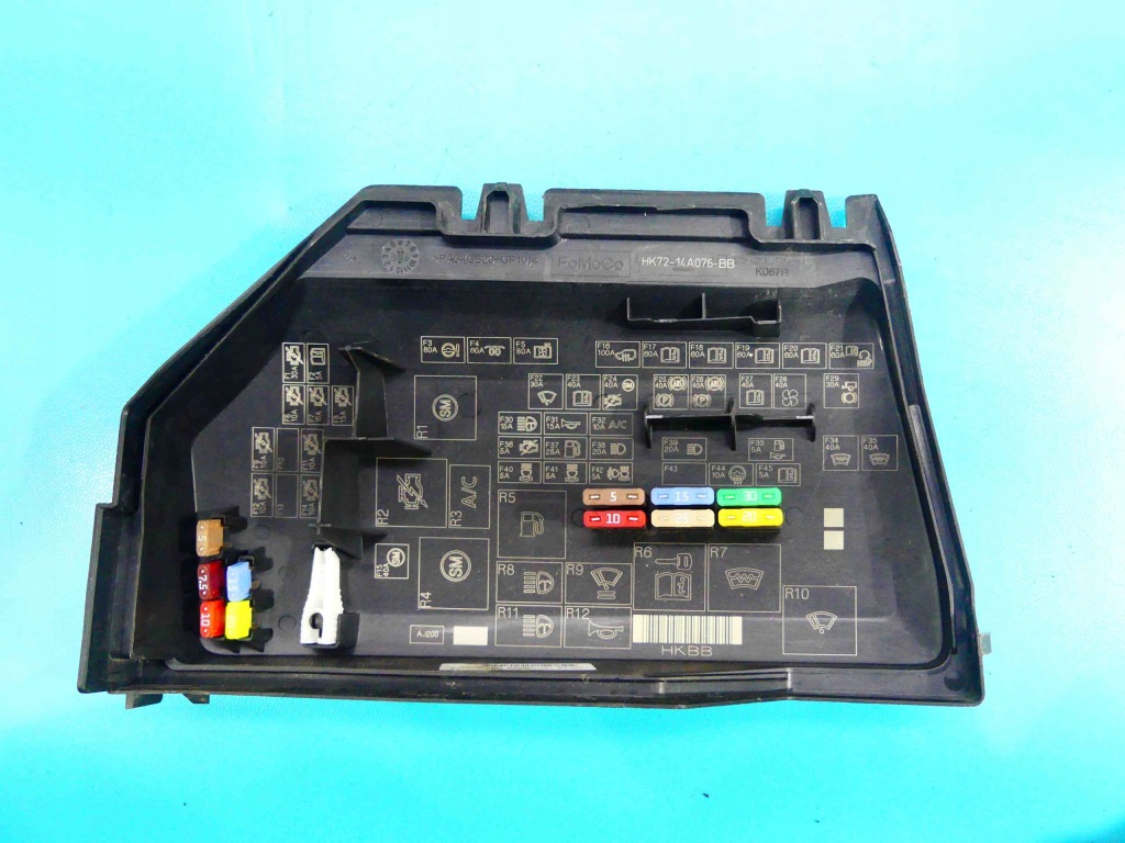 Коробка предохранителей land rover discovery sport l550 hk72-14a076-bb с Разборки